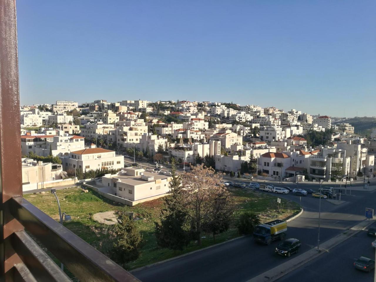 Dair Ghbar Gate Apartments Amman Exteriör bild