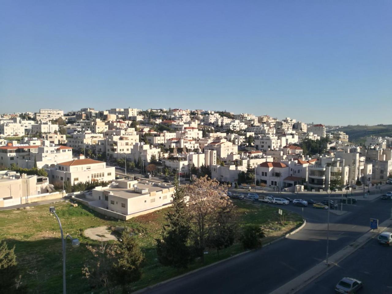 Dair Ghbar Gate Apartments Amman Exteriör bild